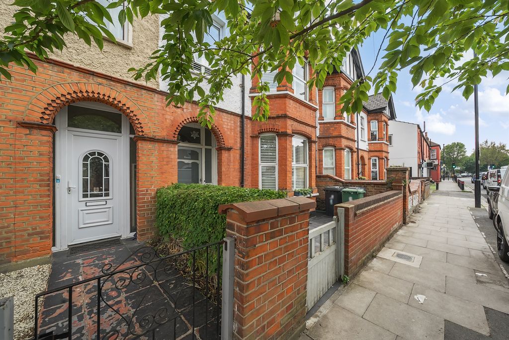 Property photo 1 of 13