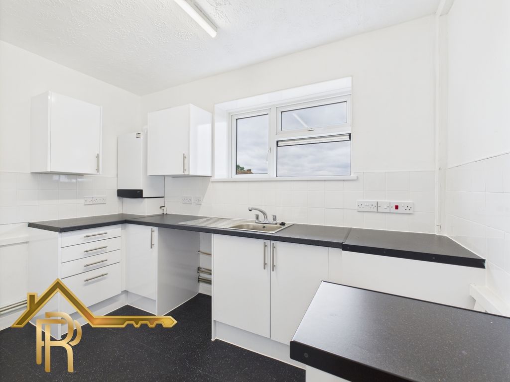 Property photo 2 of 16 Cam03016G0-Pr0039-Still015