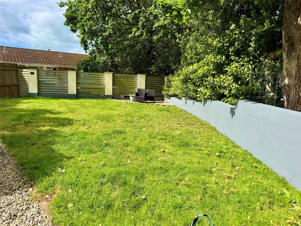 Property photo 2 of 14 Picture No. 23