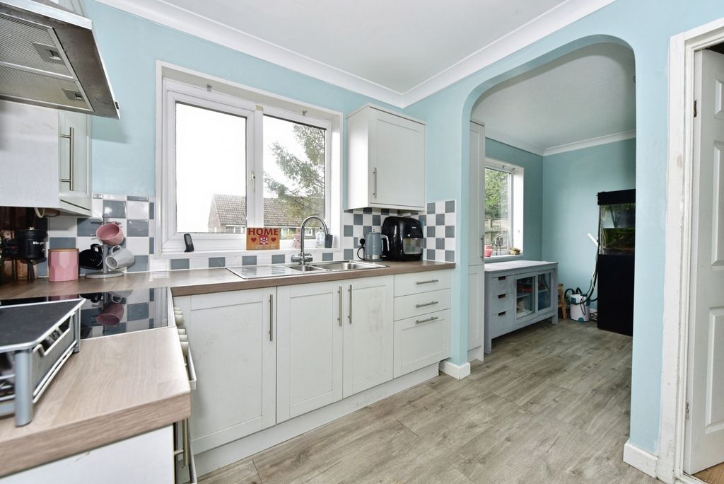 Property photo 2 of 12 Pbox-Img.Jpg