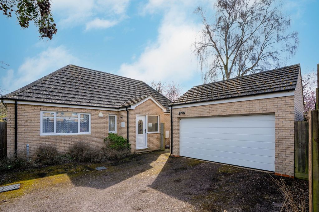 Property photo 1 of 24