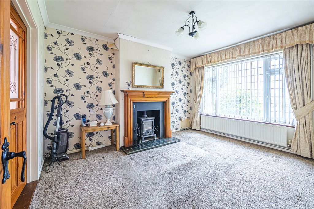 Property photo 2 of 11 Picture No. 14