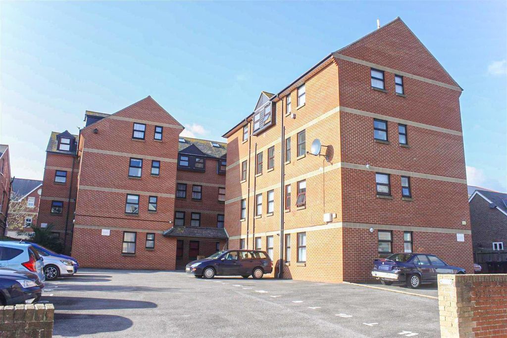 Property photo 1 of 9 Zoey.Png