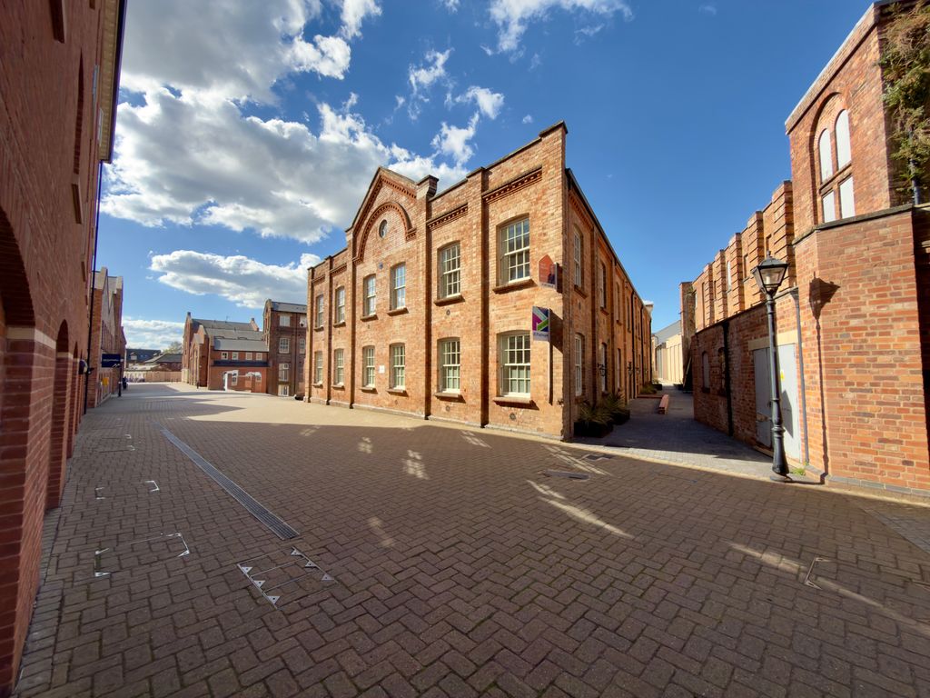 Property photo 1 of 11 Exterior