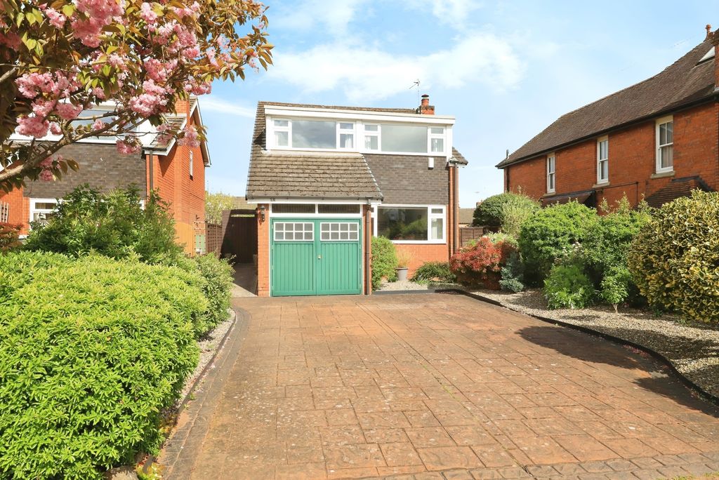 Property photo 1 of 17 Photo