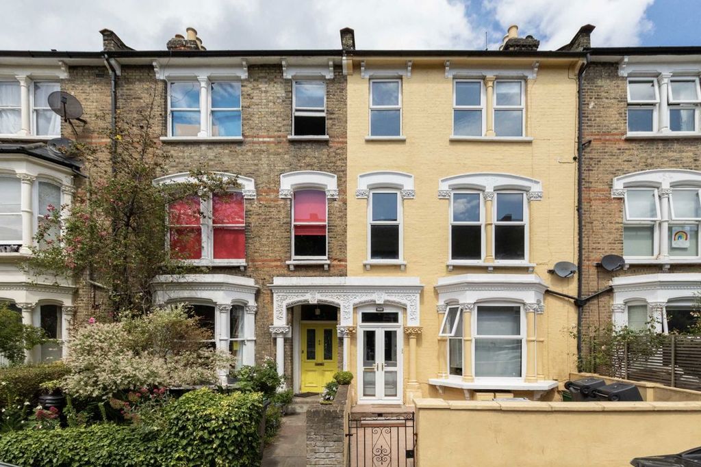 Property photo 1 of 6