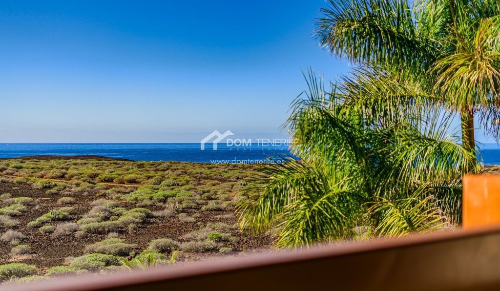 Property photo 1 of 25 Frontline Penthouse In Palm-Mar — Bahía De Los Menceyes, Ocean And Malpaís De La Rasca Reserve Views
