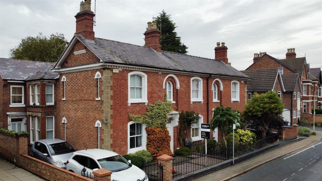 Property photo 1 of 36 1