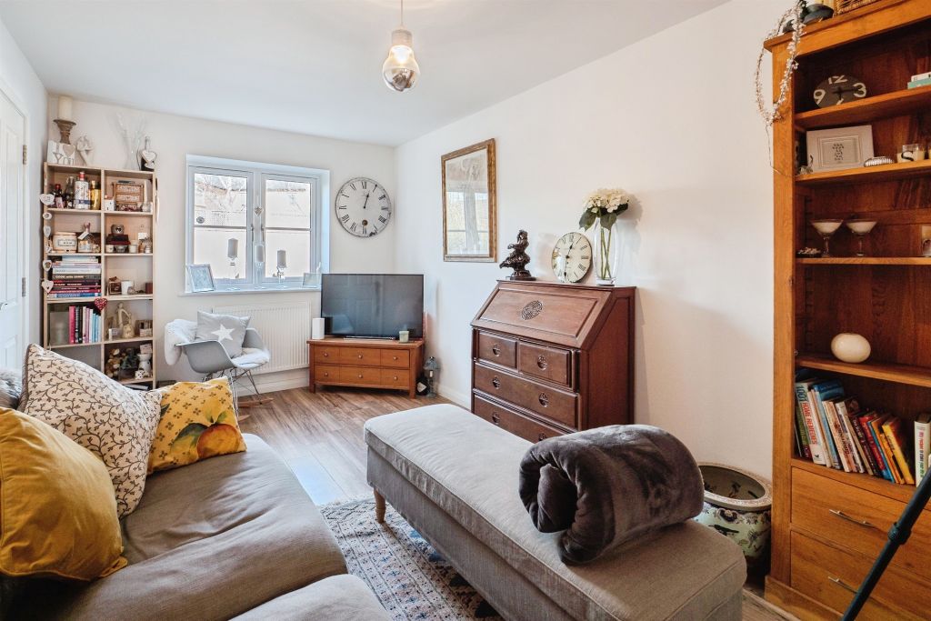 Property photo 2 of 18