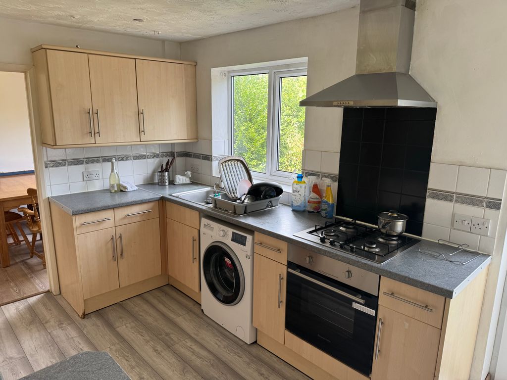 Property photo 1 of 3