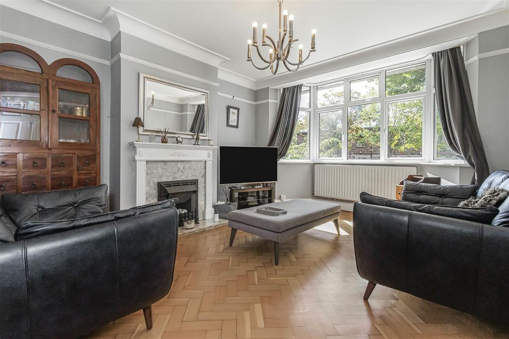 Property photo 3 of 16 Coopers Estate Agents