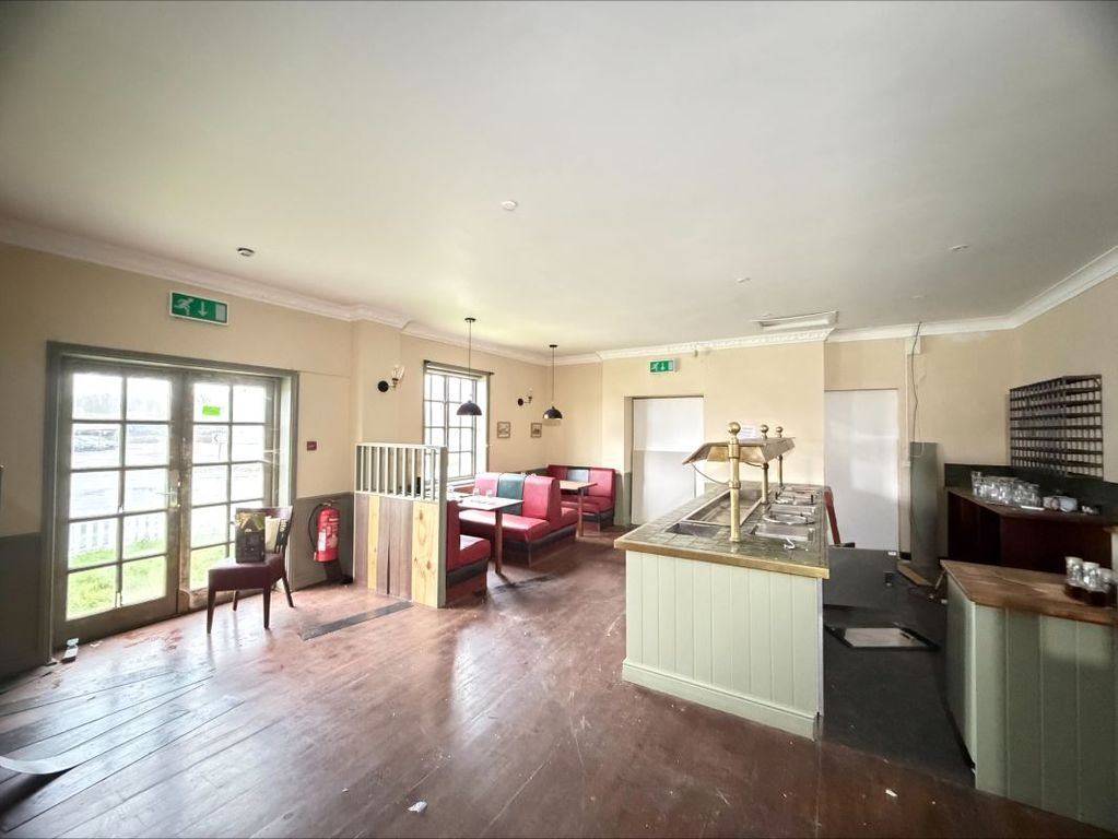 Property photo 2 of 9