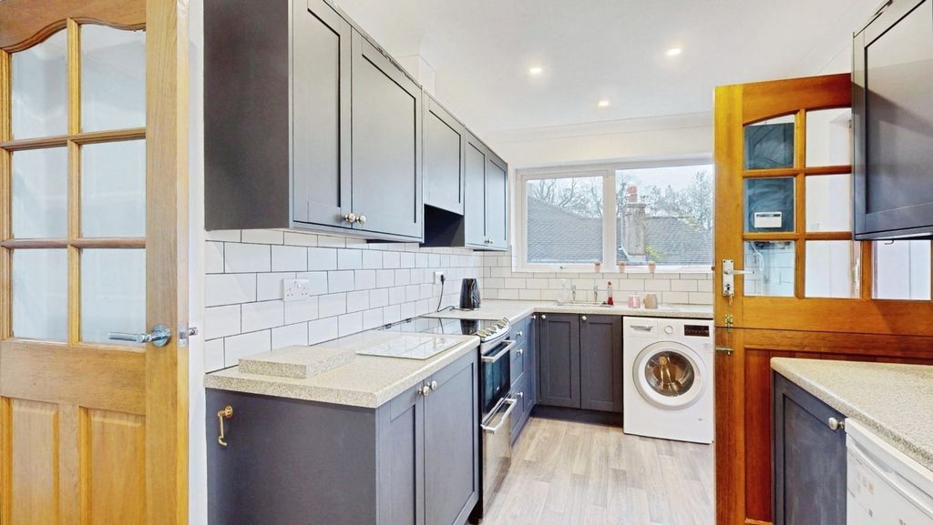 Property photo 2 of 16 Pbox-Img.Jpg