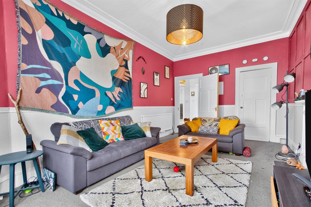 Property photo 2 of 19