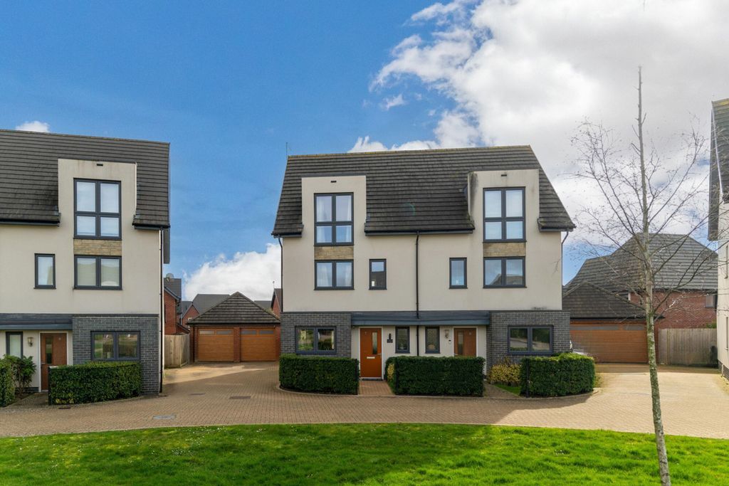 Property photo 3 of 22