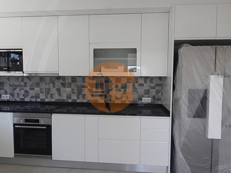 Property photo 1 of 52