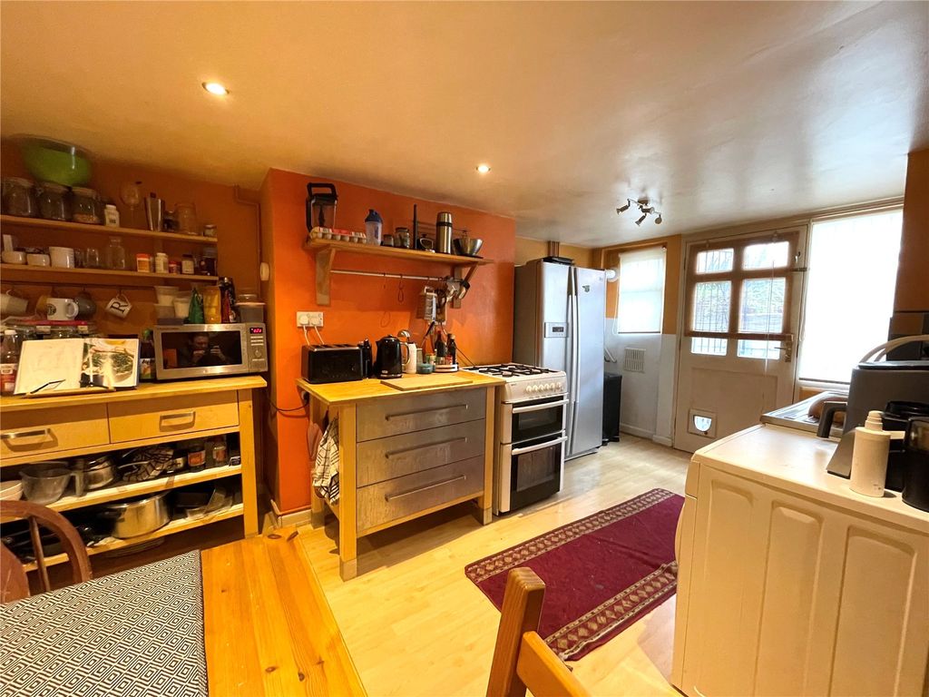 Property photo 3 of 9 Picture No. 05