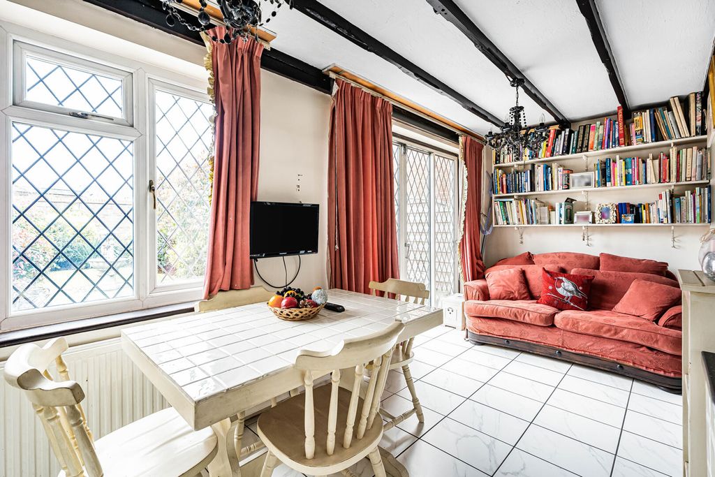 Property photo 3 of 27 Dining Room