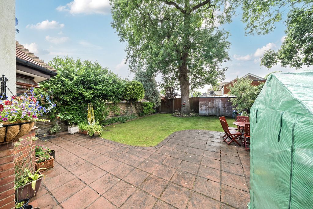 Property photo 3 of 20 1316066-11-685d48...