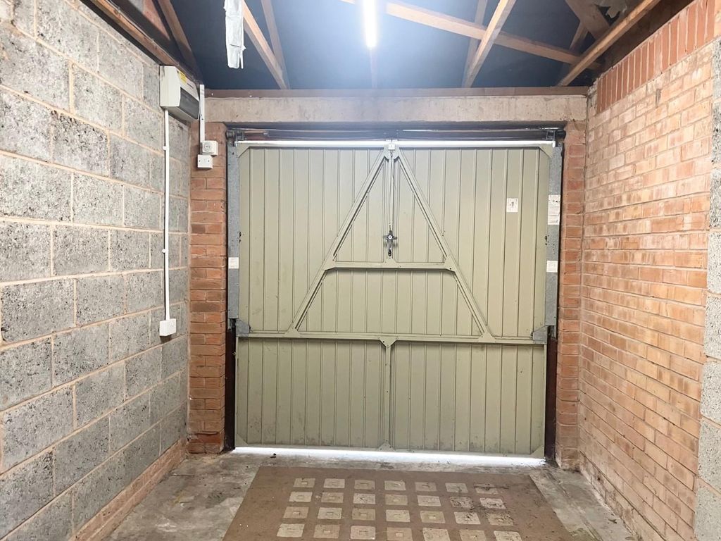 Property photo 3 of 11 Img_2019.Jpg