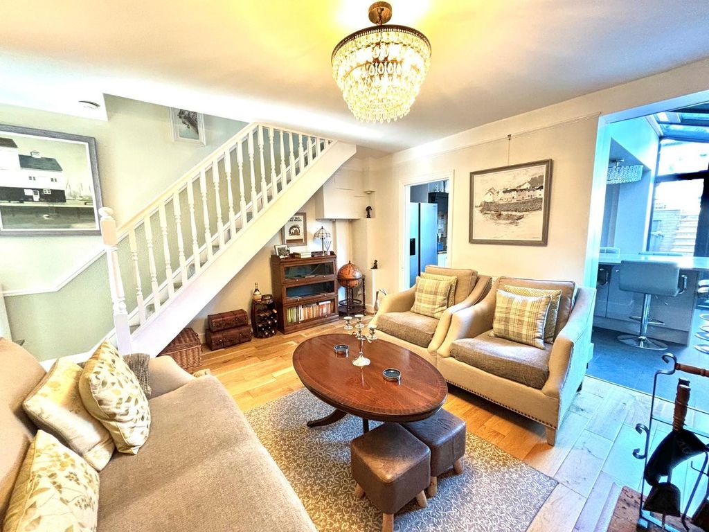 Property photo 3 of 17 Picture 3