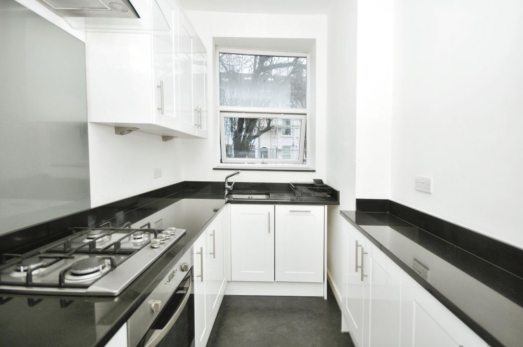 Property photo 2 of 12 Photography