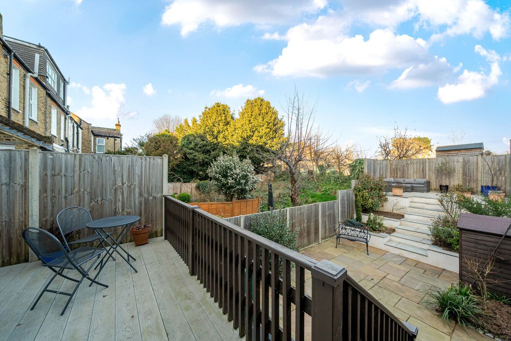 Property photo 2 of 16 1420499-21-69A5B6...