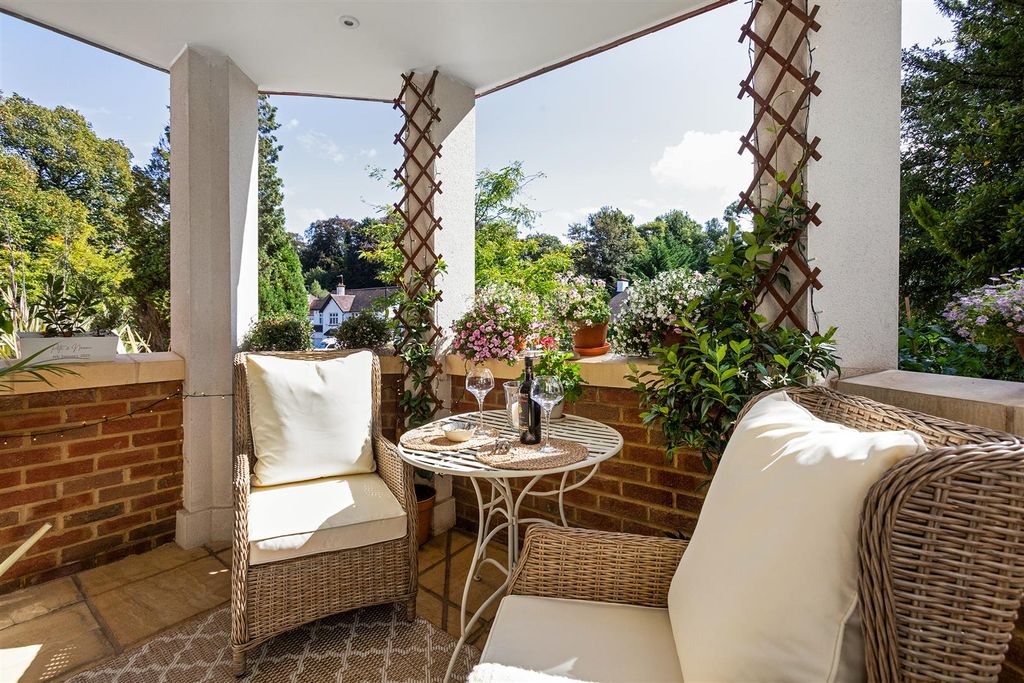 Property photo 1 of 15 Terrace