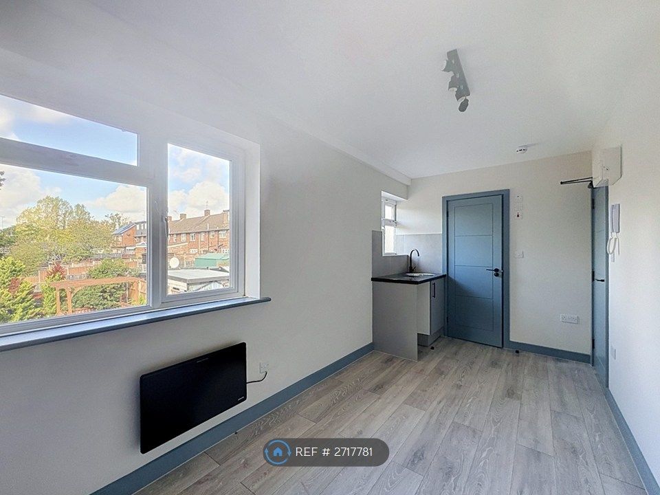Property photo 1 of 30 Room 4 - £700 Pcm
