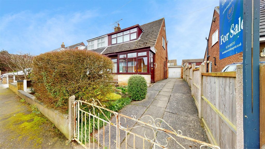 Property photo 1 of 20 Buttermere Crescent For Sale