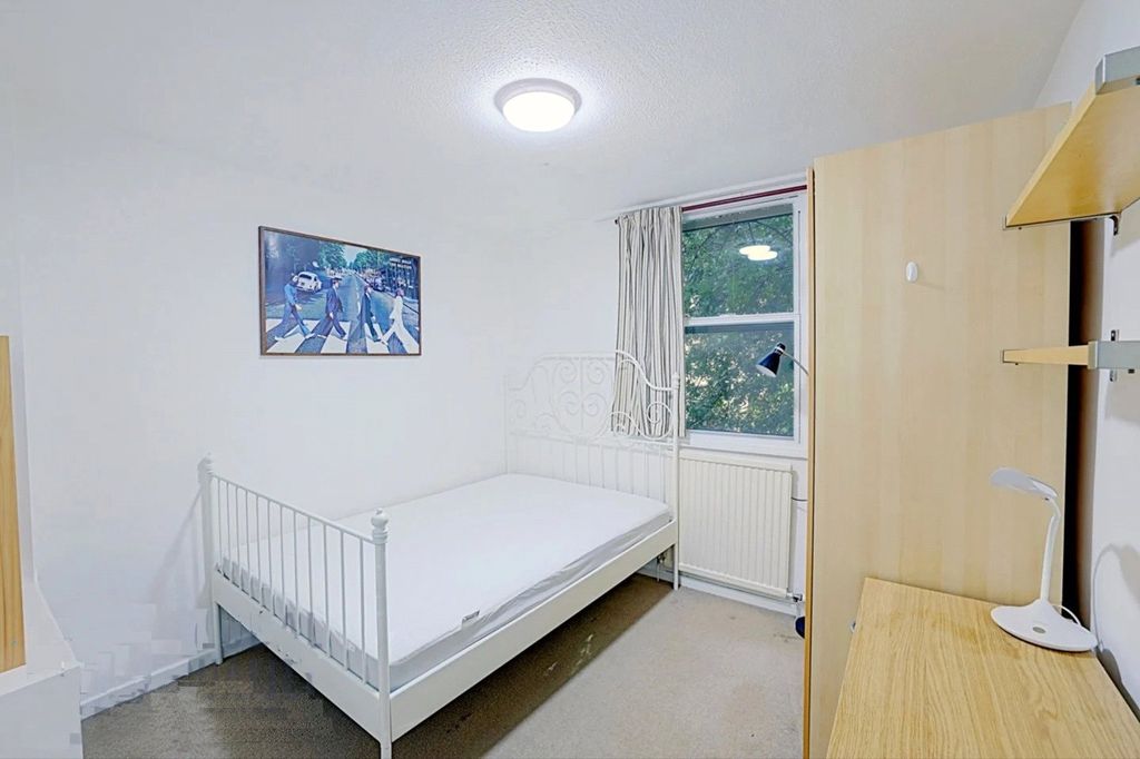 Property photo 3 of 11 Picture No. 02