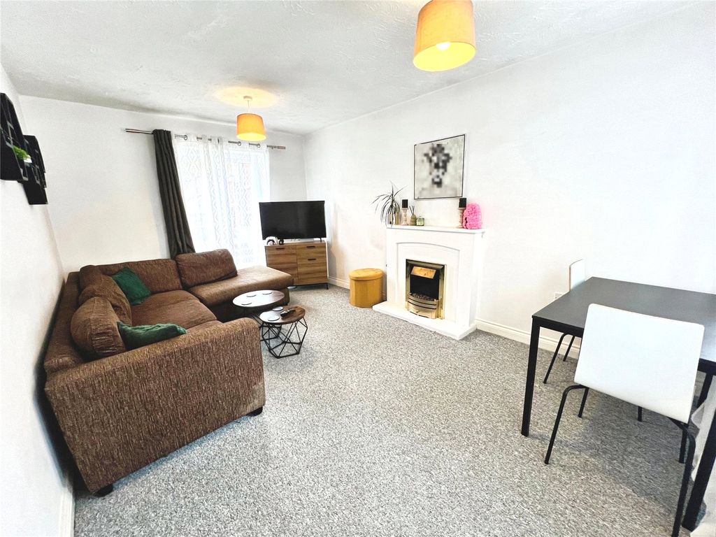Property photo 2 of 15 Picture No. 07