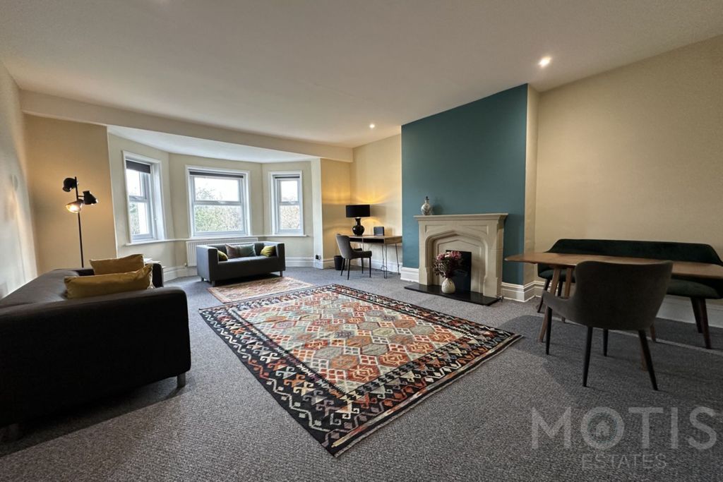 Property photo 1 of 18 Photo 33