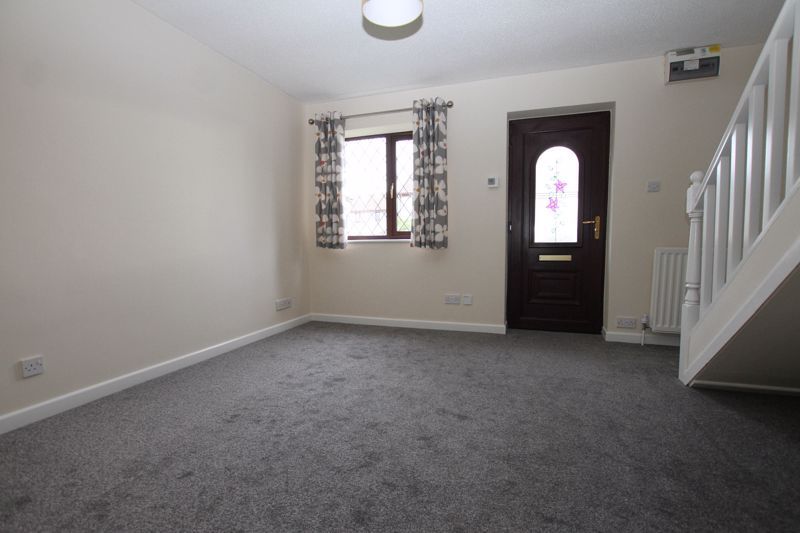 Property photo 2 of 8 Sitting Room