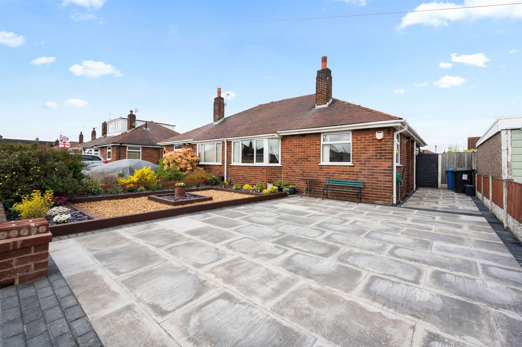 Property photo 1 of 20