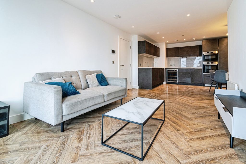 Property photo 3 of 13 Photo