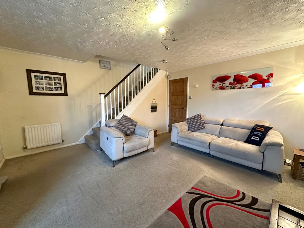 Property photo 3 of 19