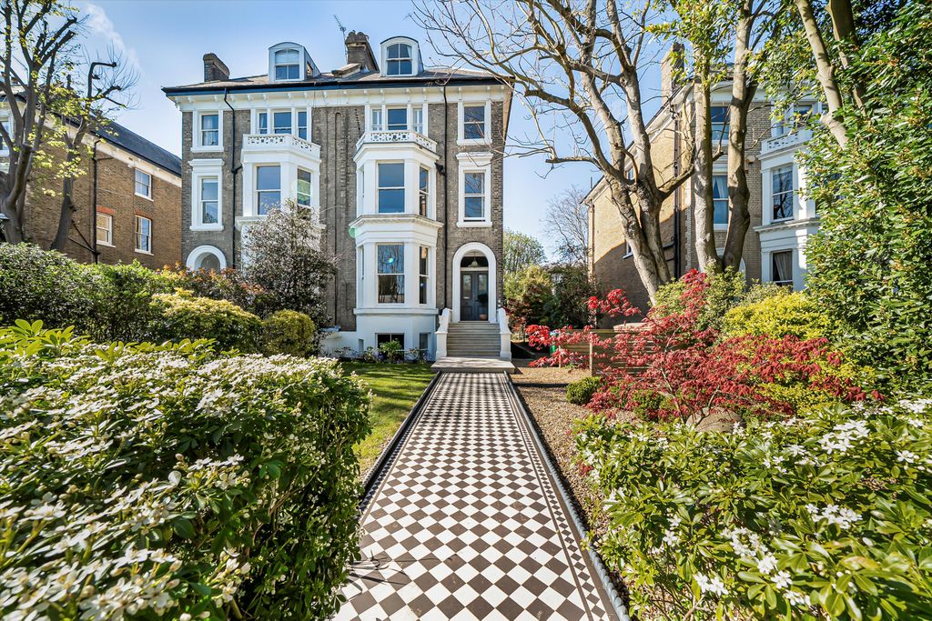 Property photo 1 of 12 Image