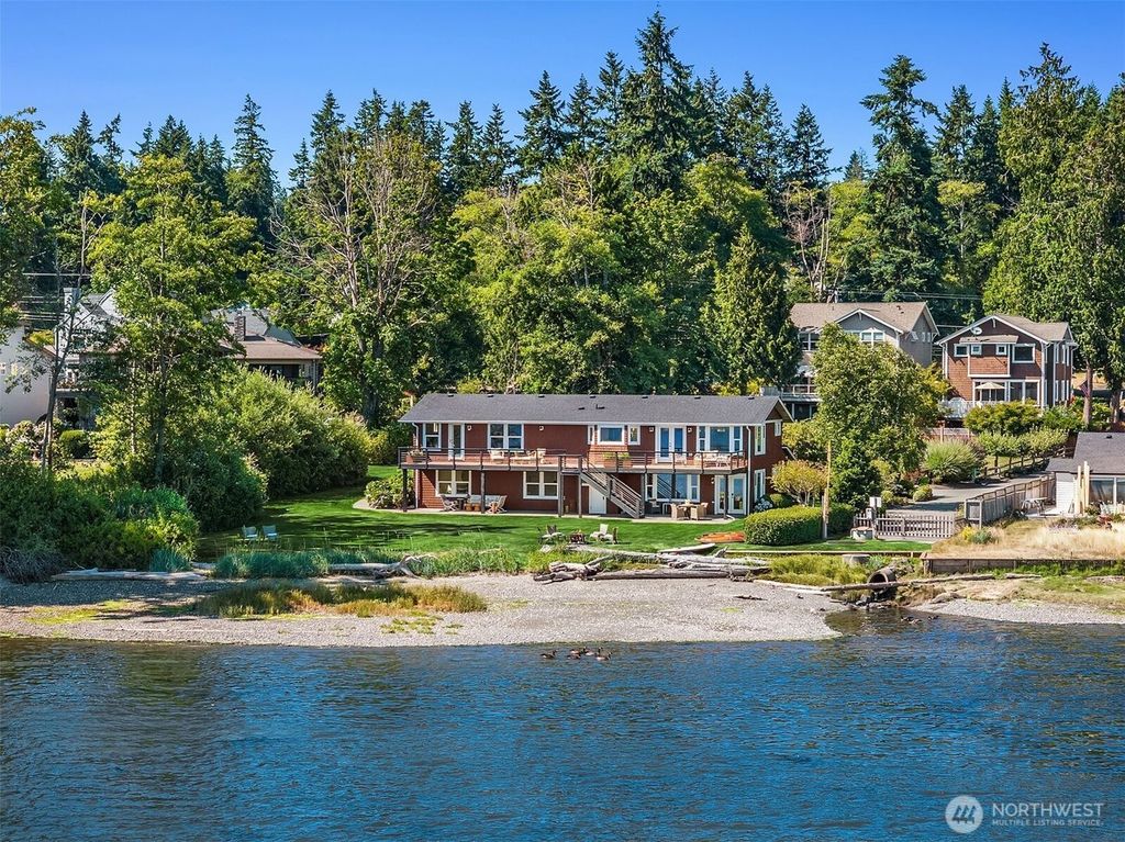 Property photo 1 of 40