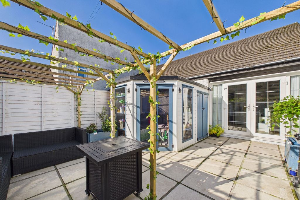 Property photo 3 of 12 Outdoor Living Space