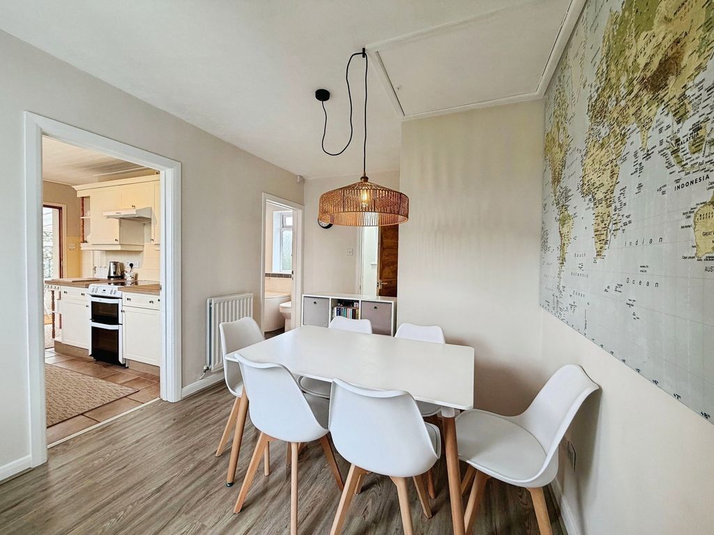 Property photo 3 of 40