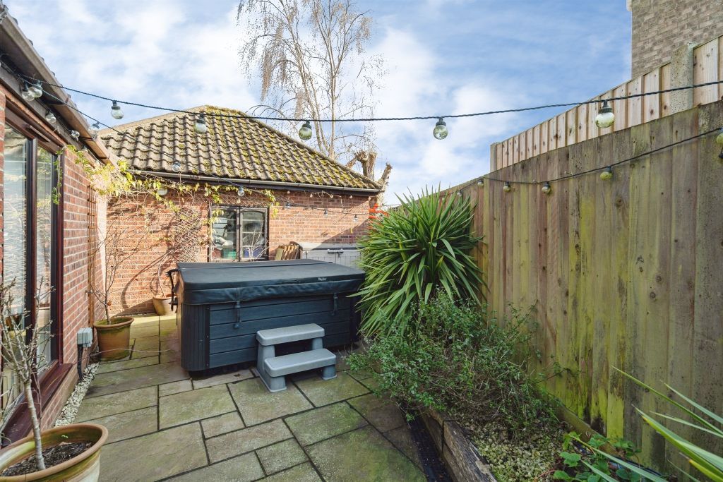 Property photo 3 of 18