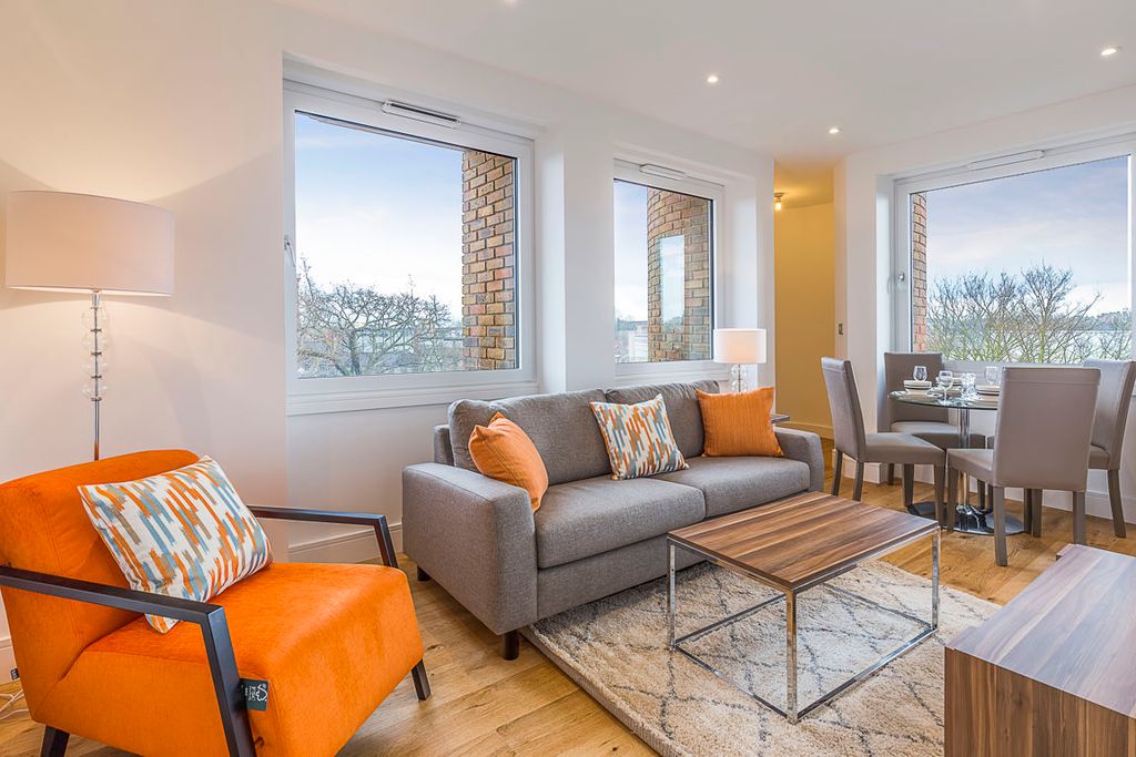 Property photo 1 of 5