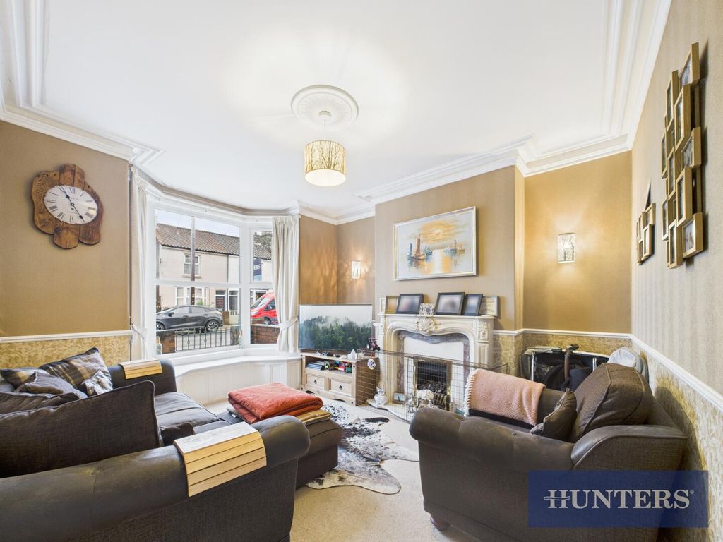 Property photo 2 of 19 Living Room