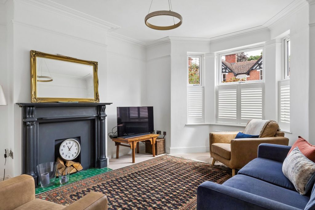 Property photo 3 of 12 Sitting Room