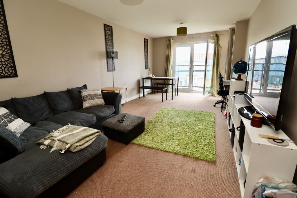 Property photo 3 of 8 Img_7974