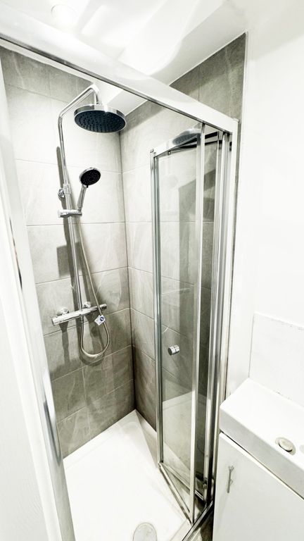 Property photo 2 of 3