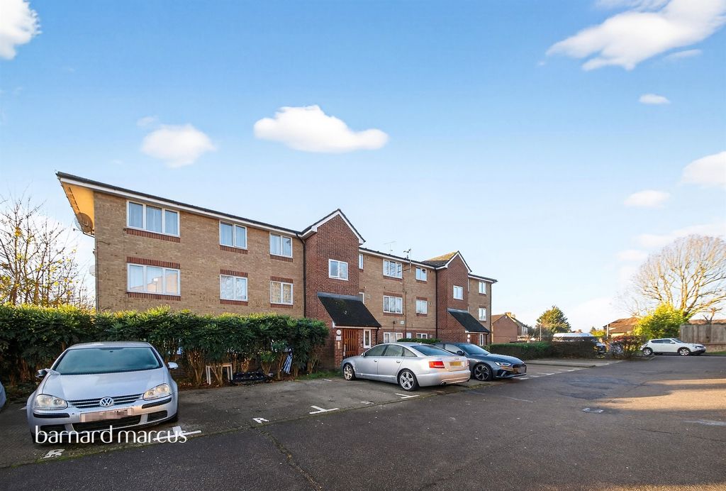 Property photo 1 of 7