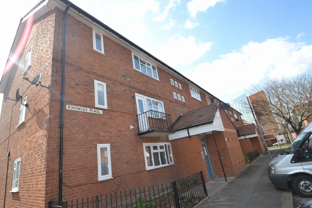 Property photo 1 of 8 2 Bedroom Flat For Rent