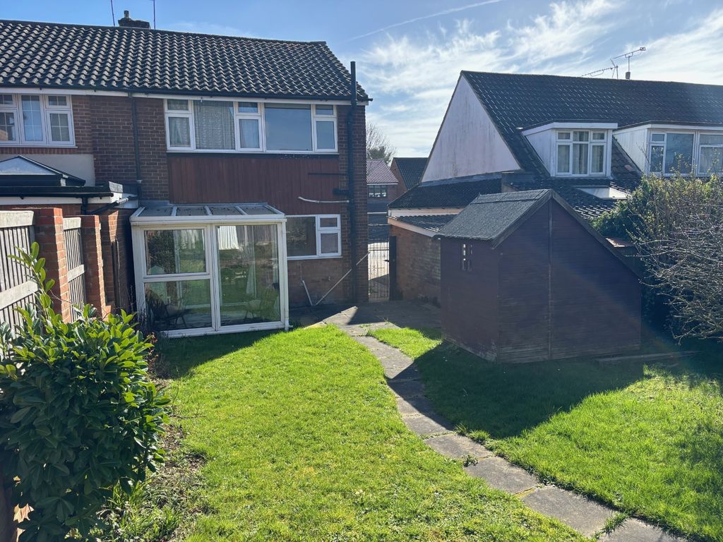 Property photo 3 of 9 Photo 12